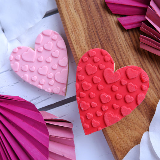 Love - Hearts pattern image 0