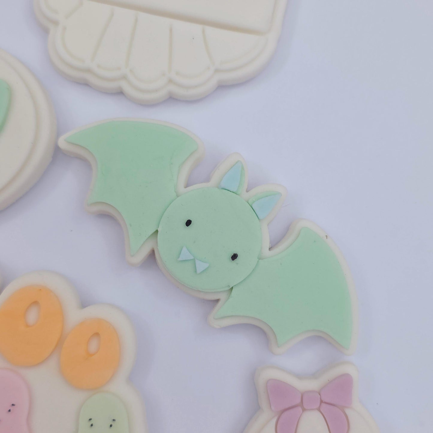 Cute bat embosser fondant stamp and cutter, PLA embosser Cute bat, Halloween cookie embosser stamp & cutter, embosser, 3d printed