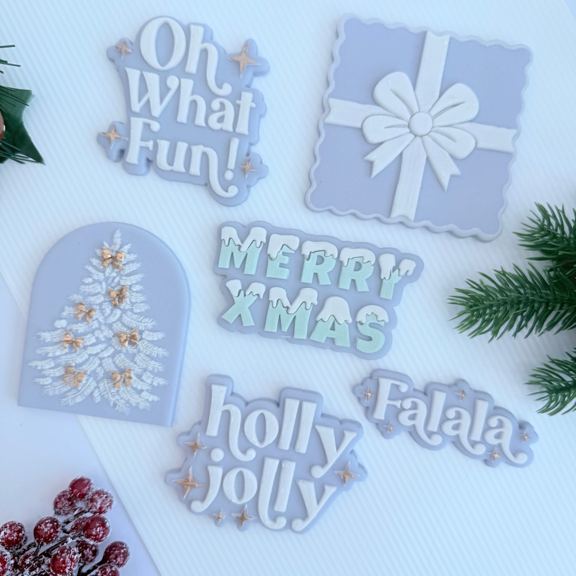 Holly Jolly image 2