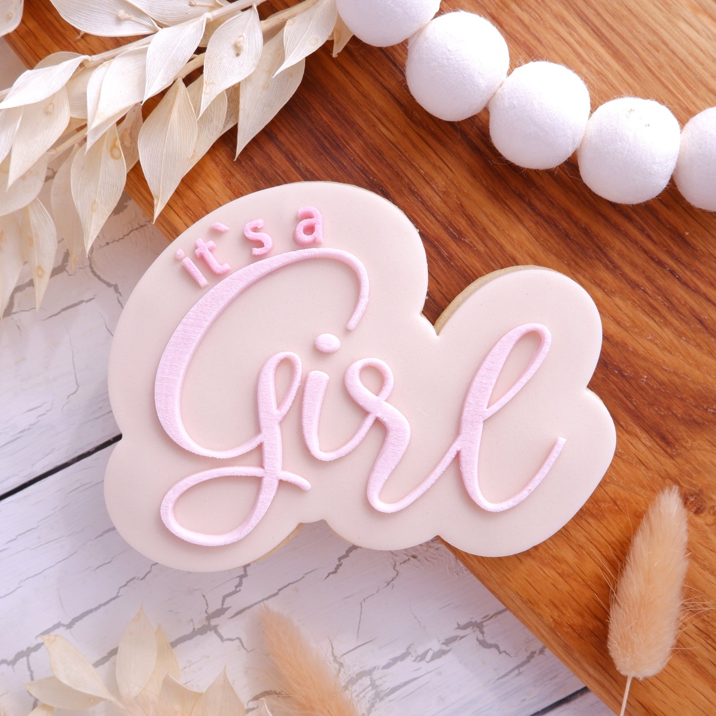 It`s a girl image 5