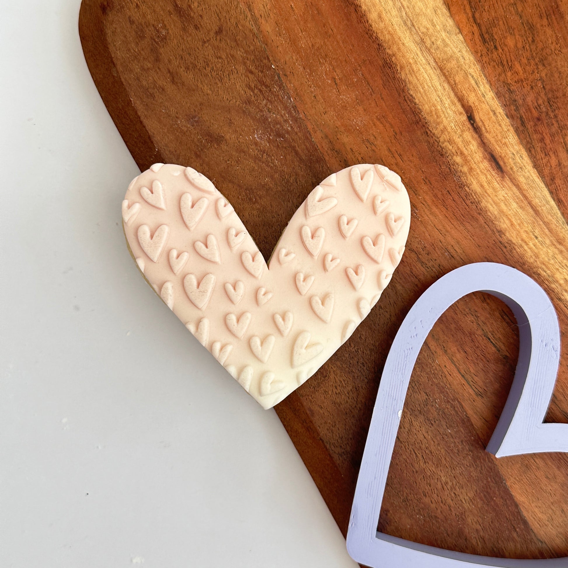 Boho heart pattern image 0