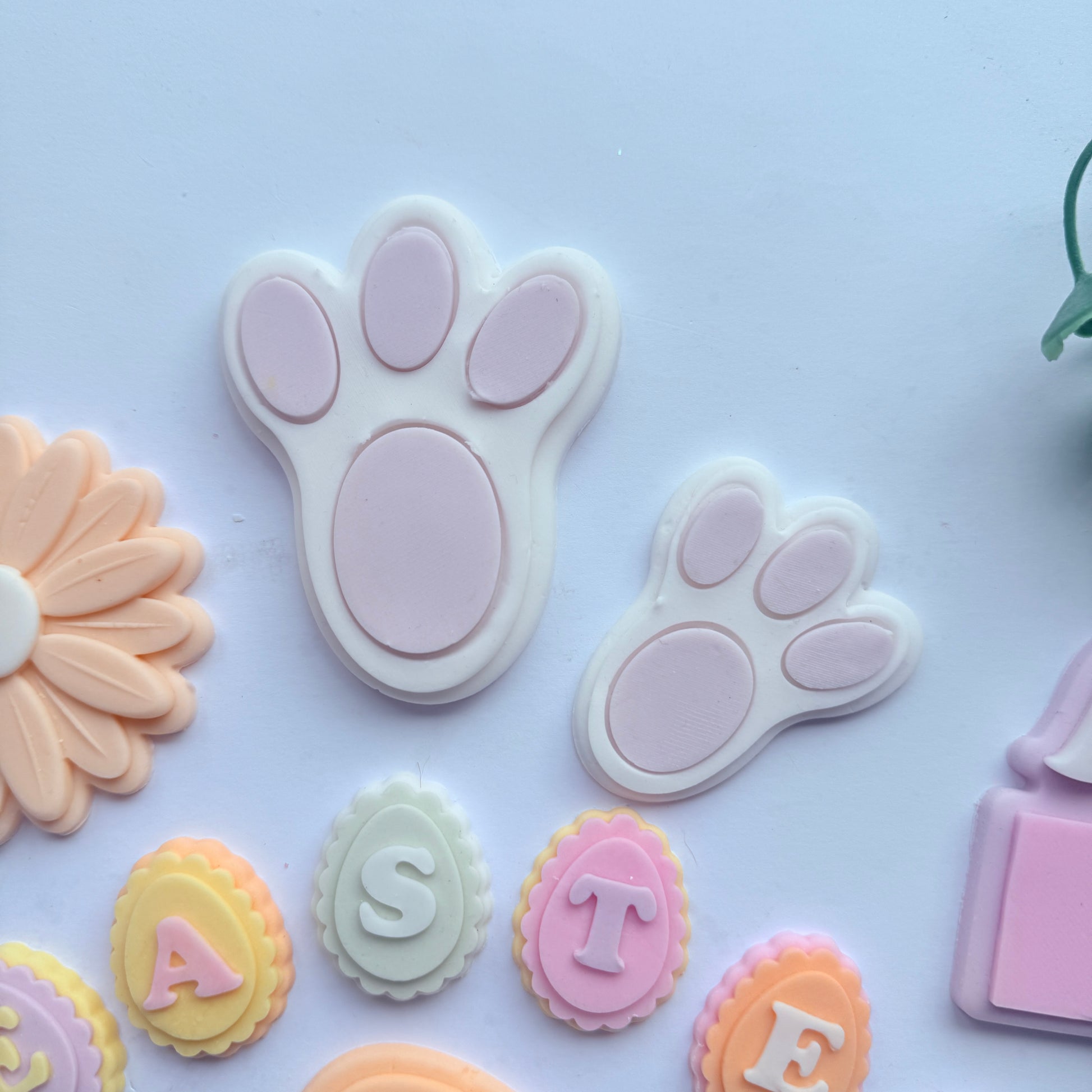 Bunny feet  - PLA embosser and matching cutter image 0