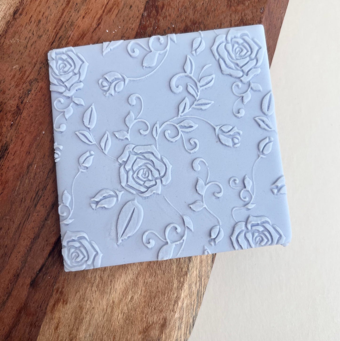 Super Size - Roses Pattern image 0