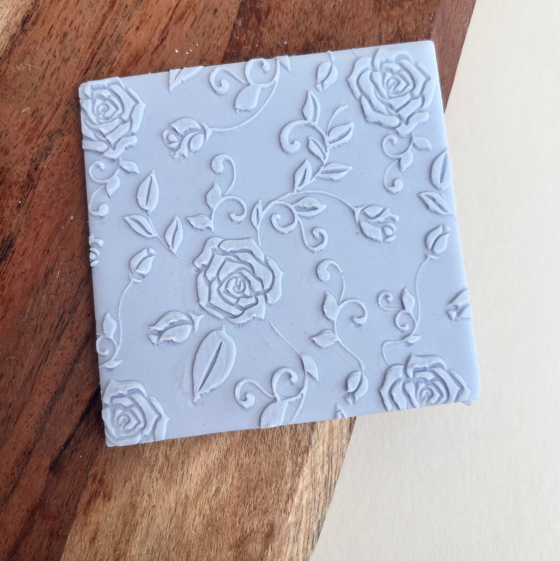 Super Size - Roses Pattern image 0