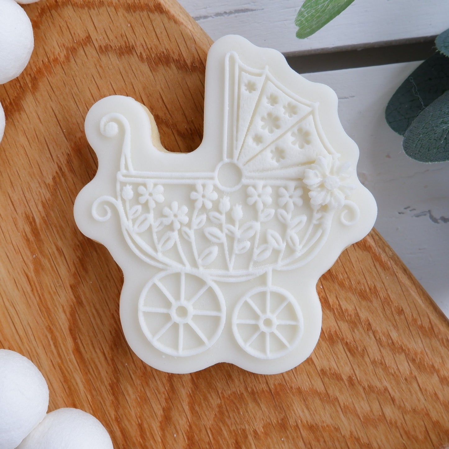 Baby - Baby Pram DeBoss & Matching Cutter image 0