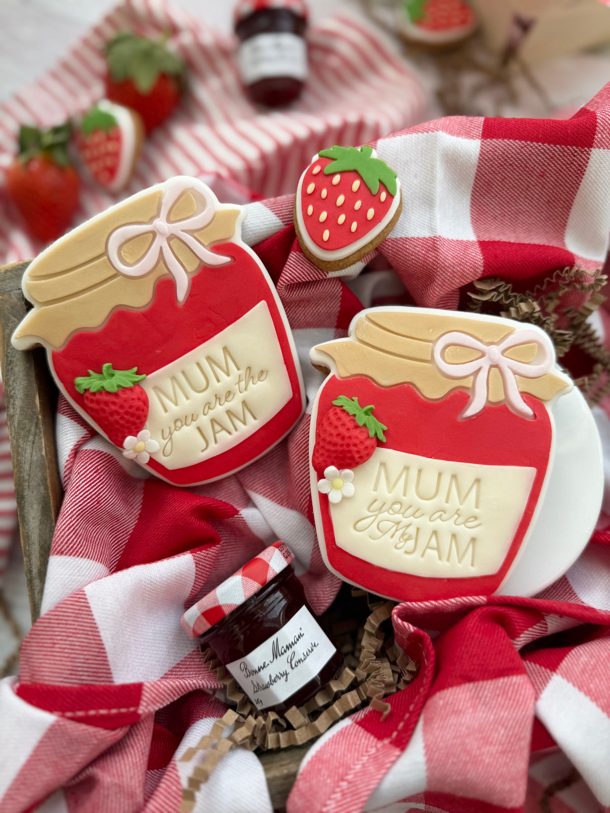 Jam / Honey Jar  - PLA embosser and matching cutter image 1