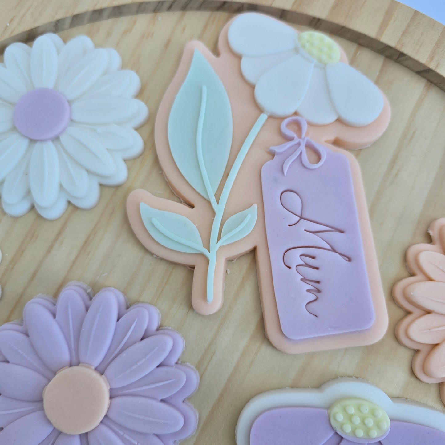 Daisy with a blank tag  - PLA embosser and matching cutter image 3