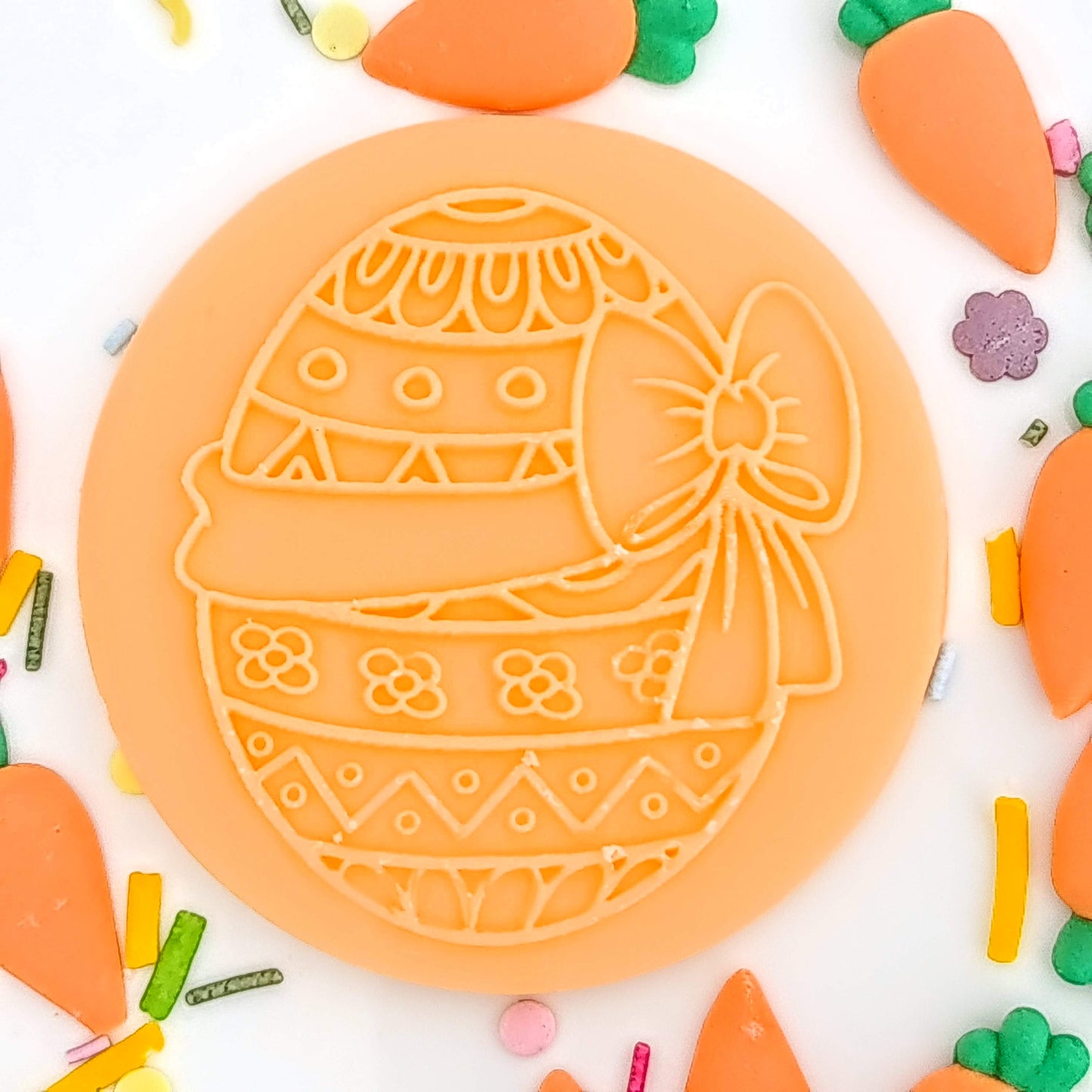 Easter Egg With a Bow image 0