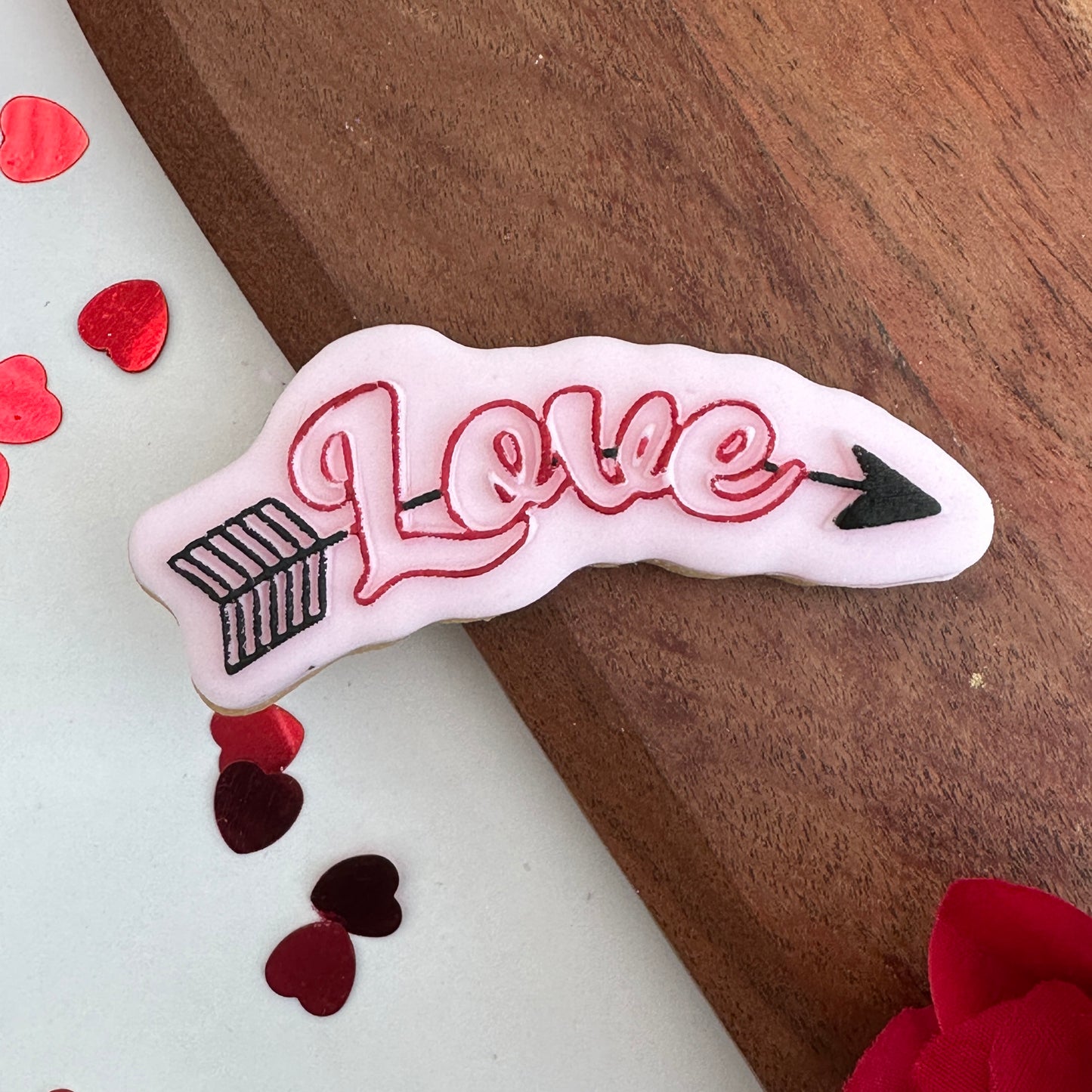 Love arrow -  DeBoss and Cutter image 1