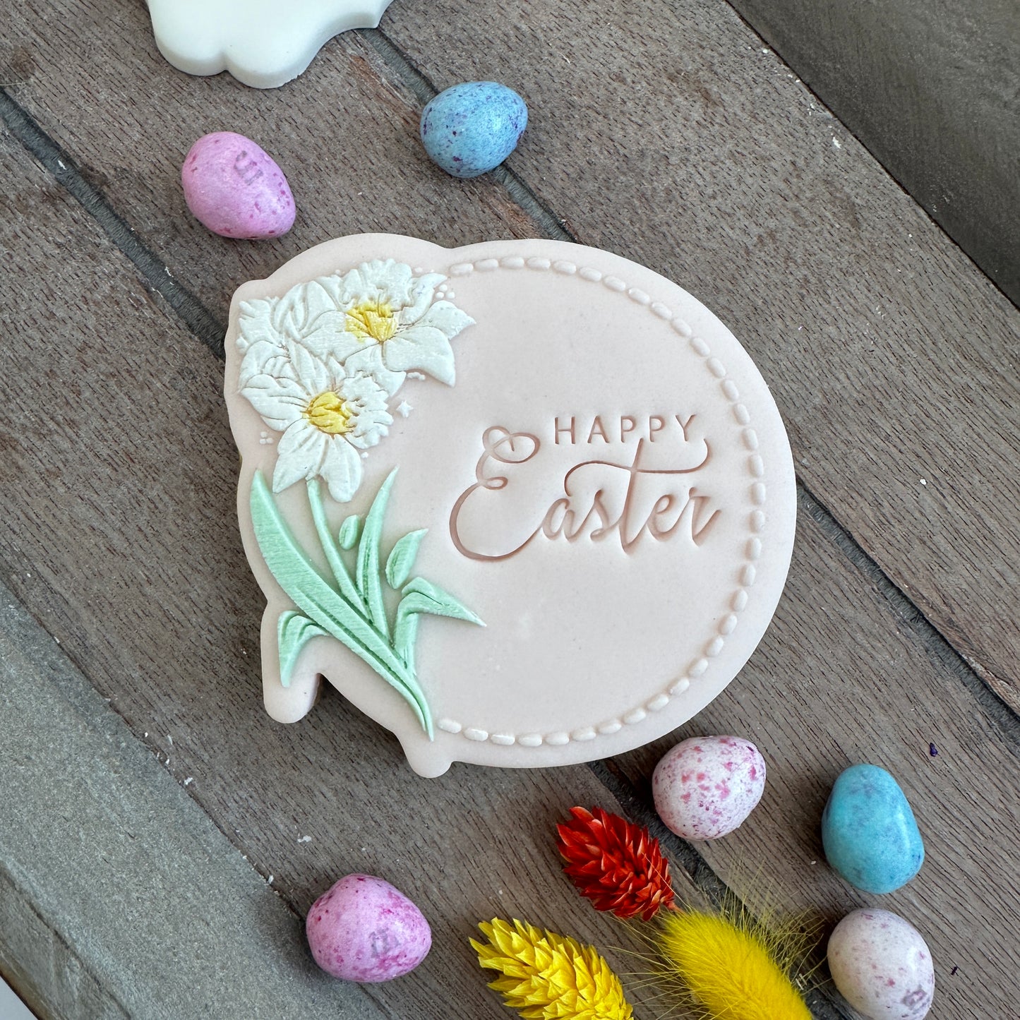 Daffodil wreath -  Deboss and Cutter image 0