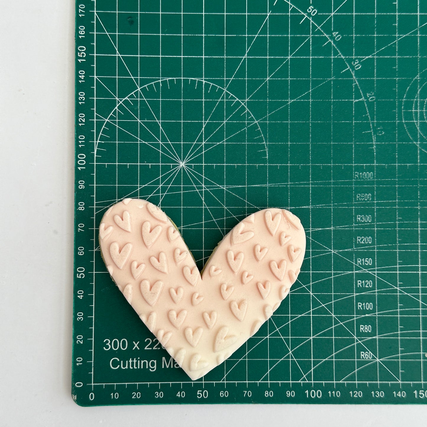 Boho heart pattern image 1