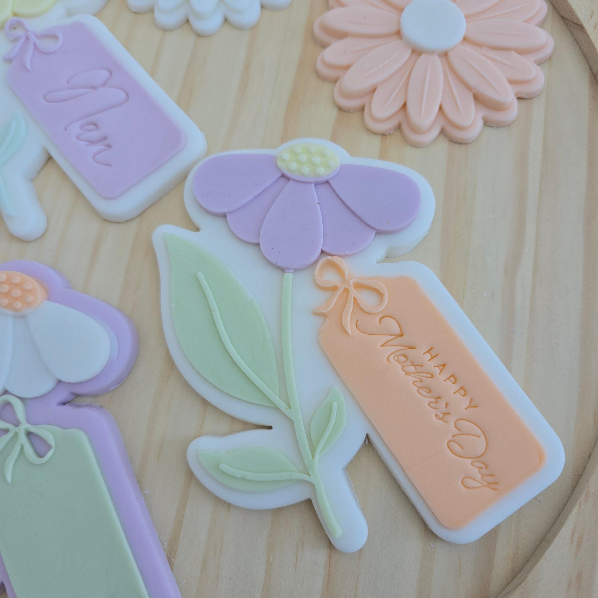 Daisy with a blank tag  - PLA embosser and matching cutter image 1