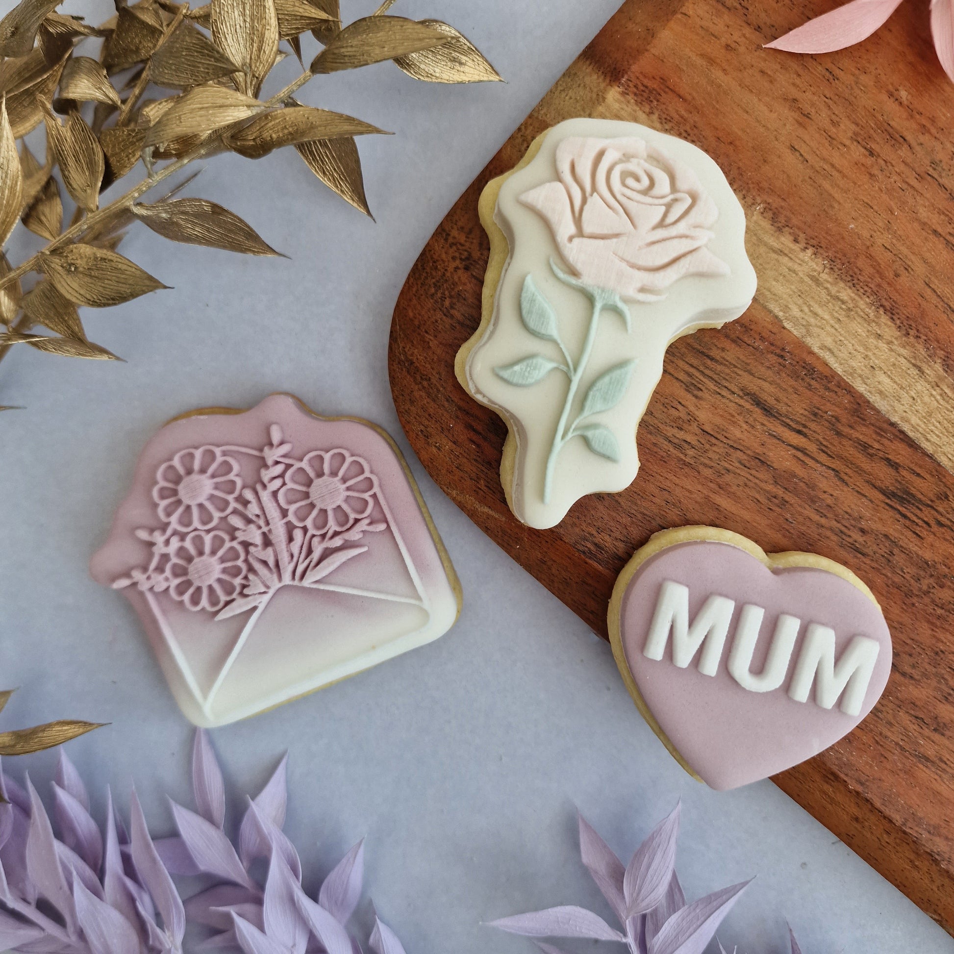Mother`s Day - Minies  - Deboss Stamp and Matching Cut image 0