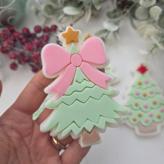 Christmas tree with a bow