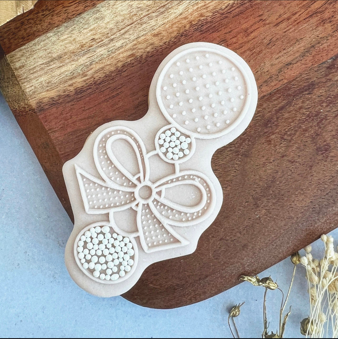 Baby -  Rattle dots DeBoss & Matching Cutter image 0