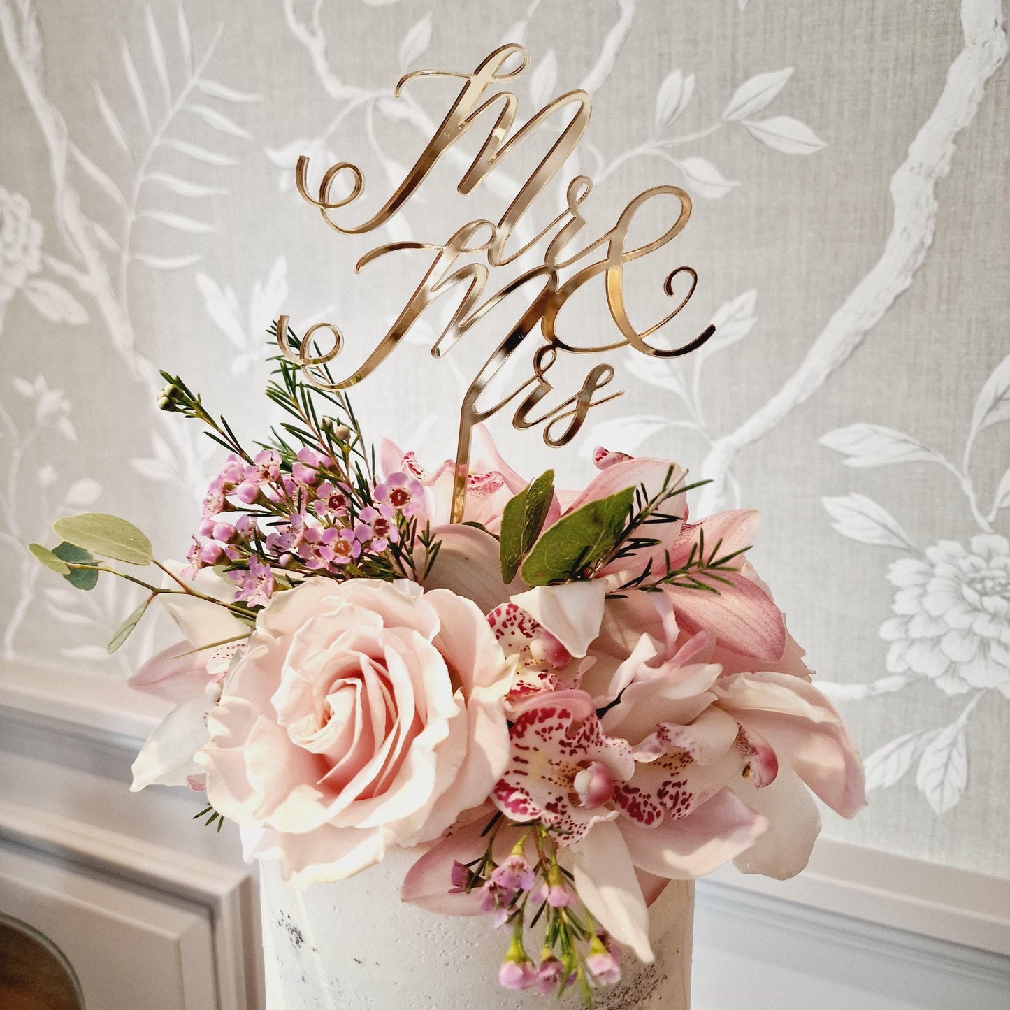 Mr & Mrs Wedding Cake topper