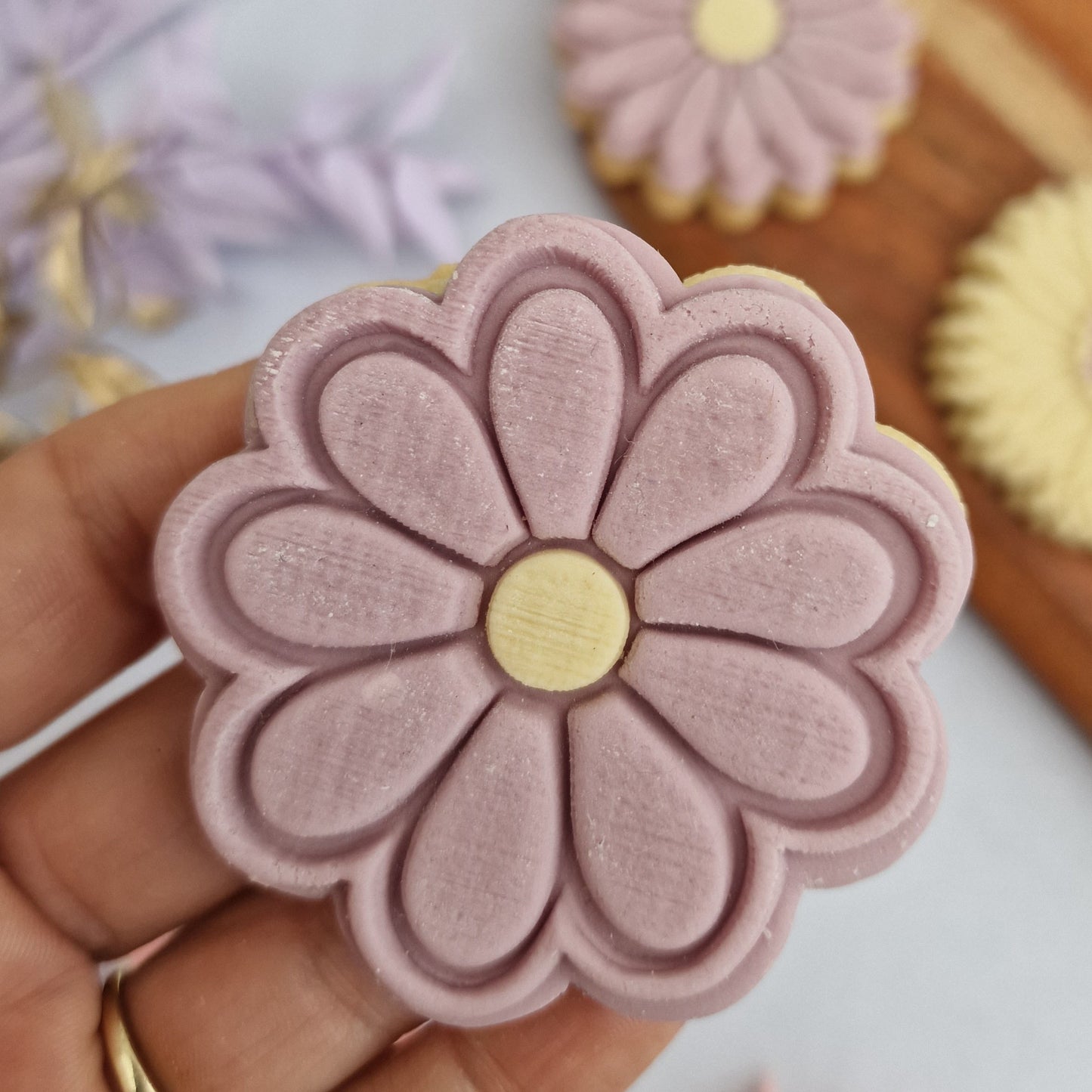 Daisy - stamp and matching cutter image 1