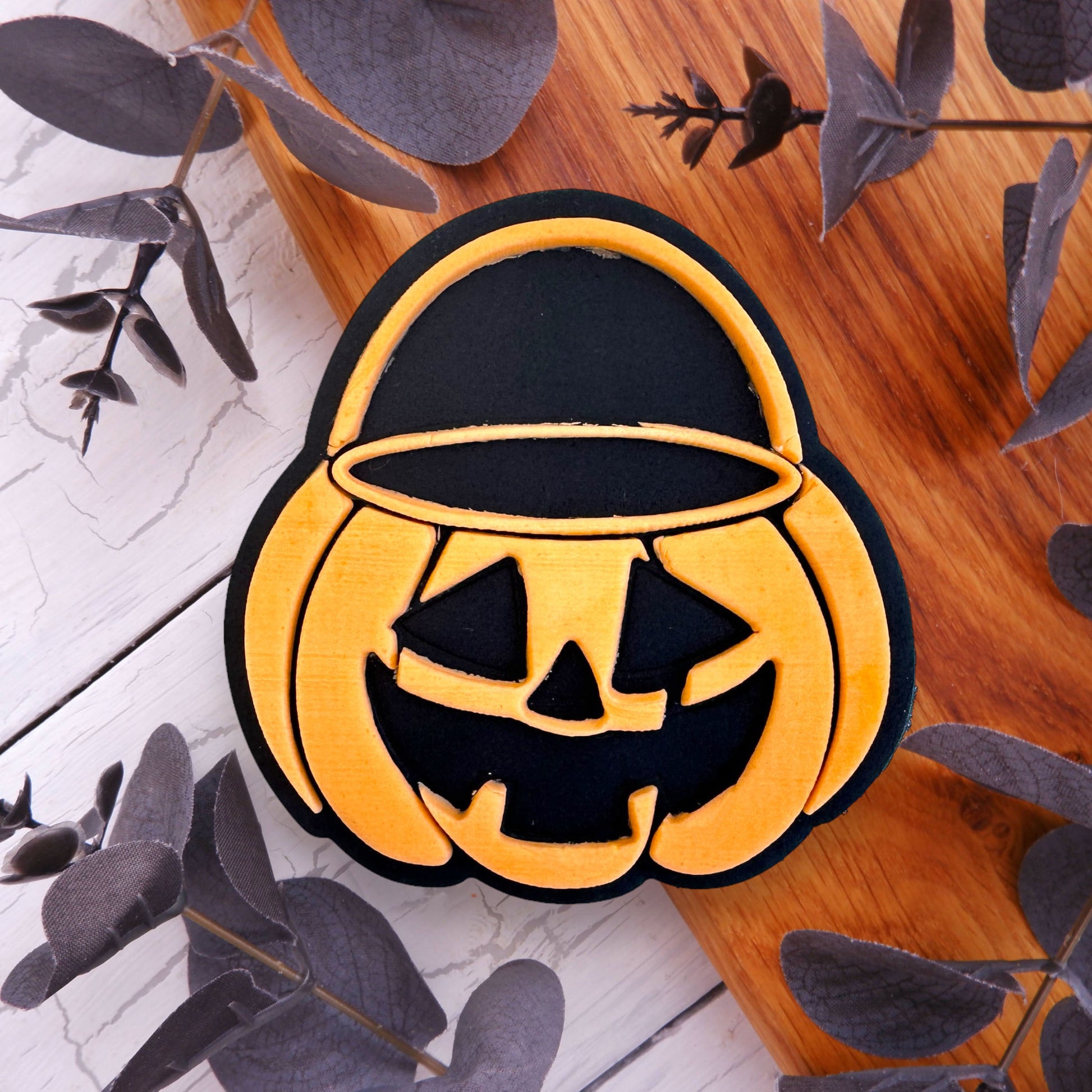 Treat basket image 1