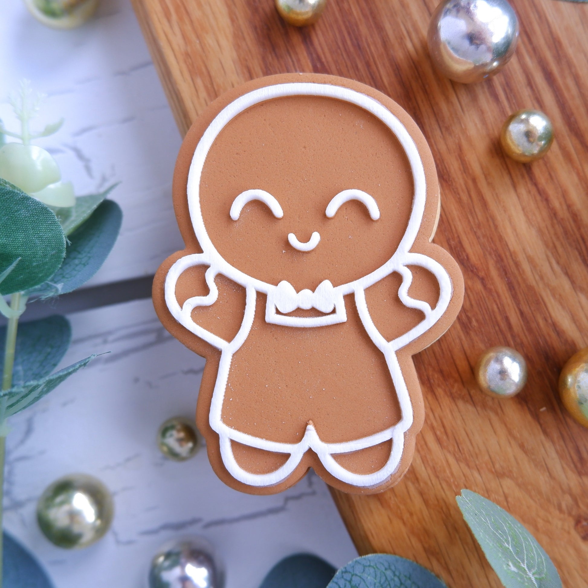 Christmas - Gingerbread Boy DeBoss and matching Cutter image 0