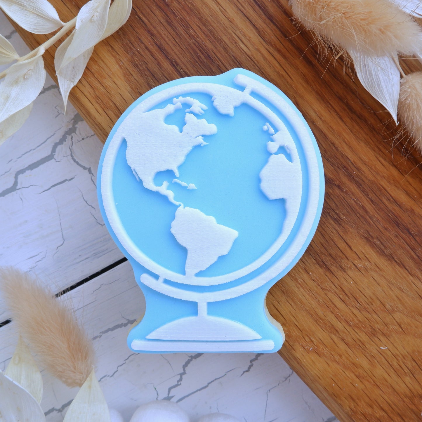 Globe  - DeBoss and Cutter image 0