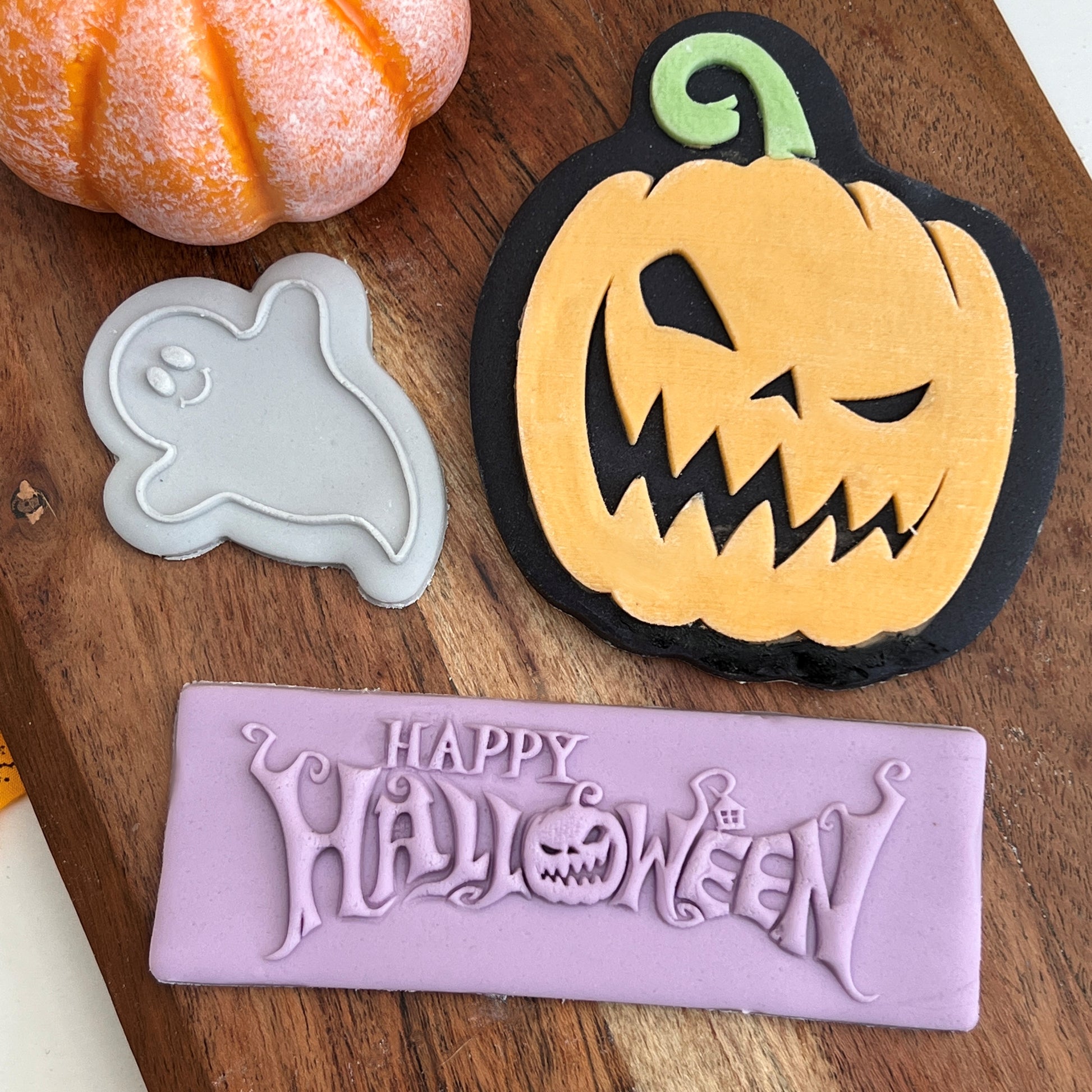 HALLOWEEN -Happy Halloween - Deboss & Matching Cutter image 1