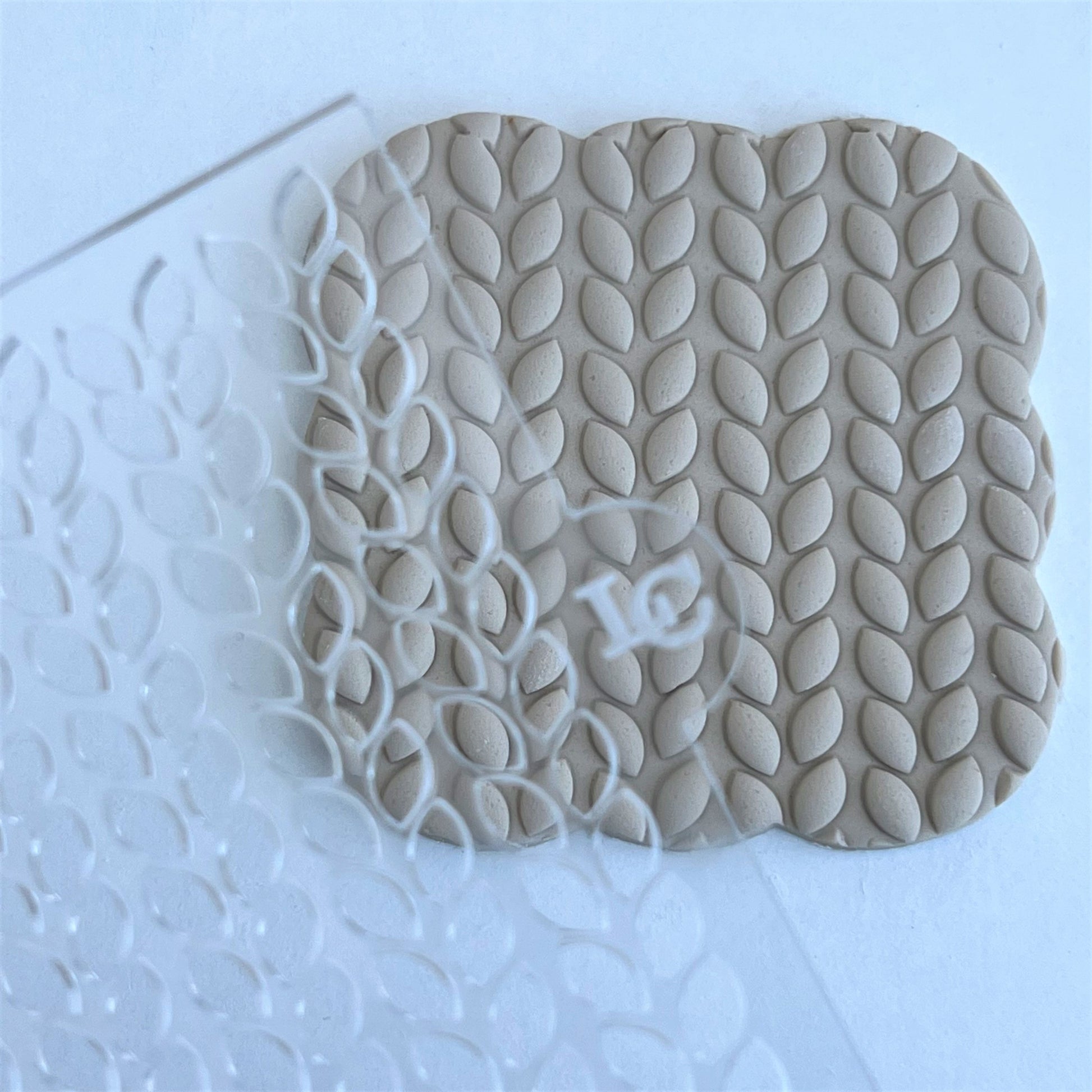 Knitted Pattern - Flat Stencil image 0