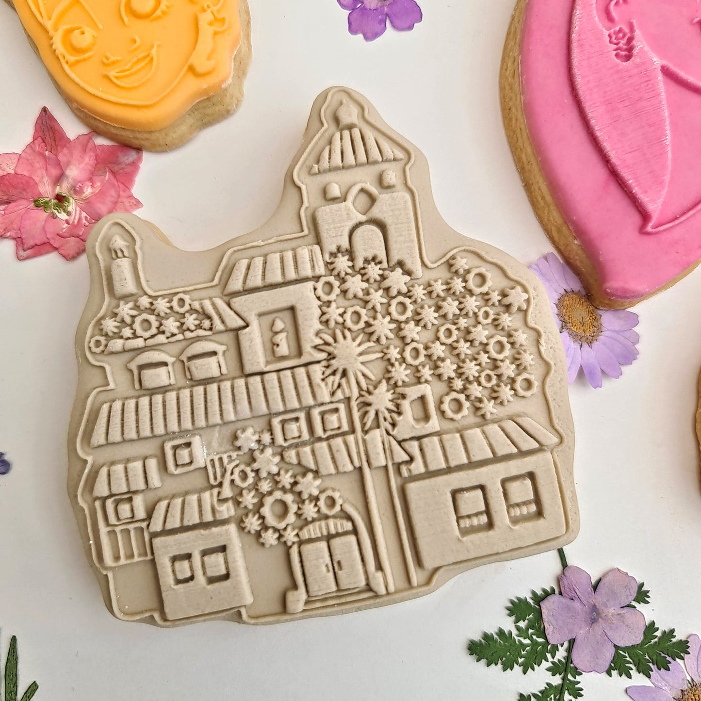 Encanto - Casita -  deBoss and Cutter image 1