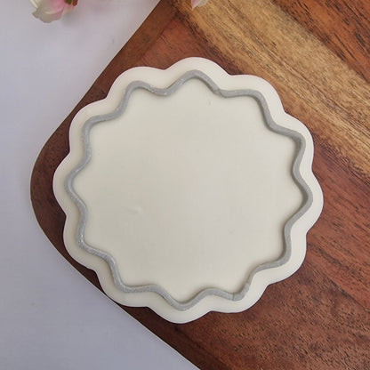 Wavy Biscuit frame -  Deboss and Cutter image 1