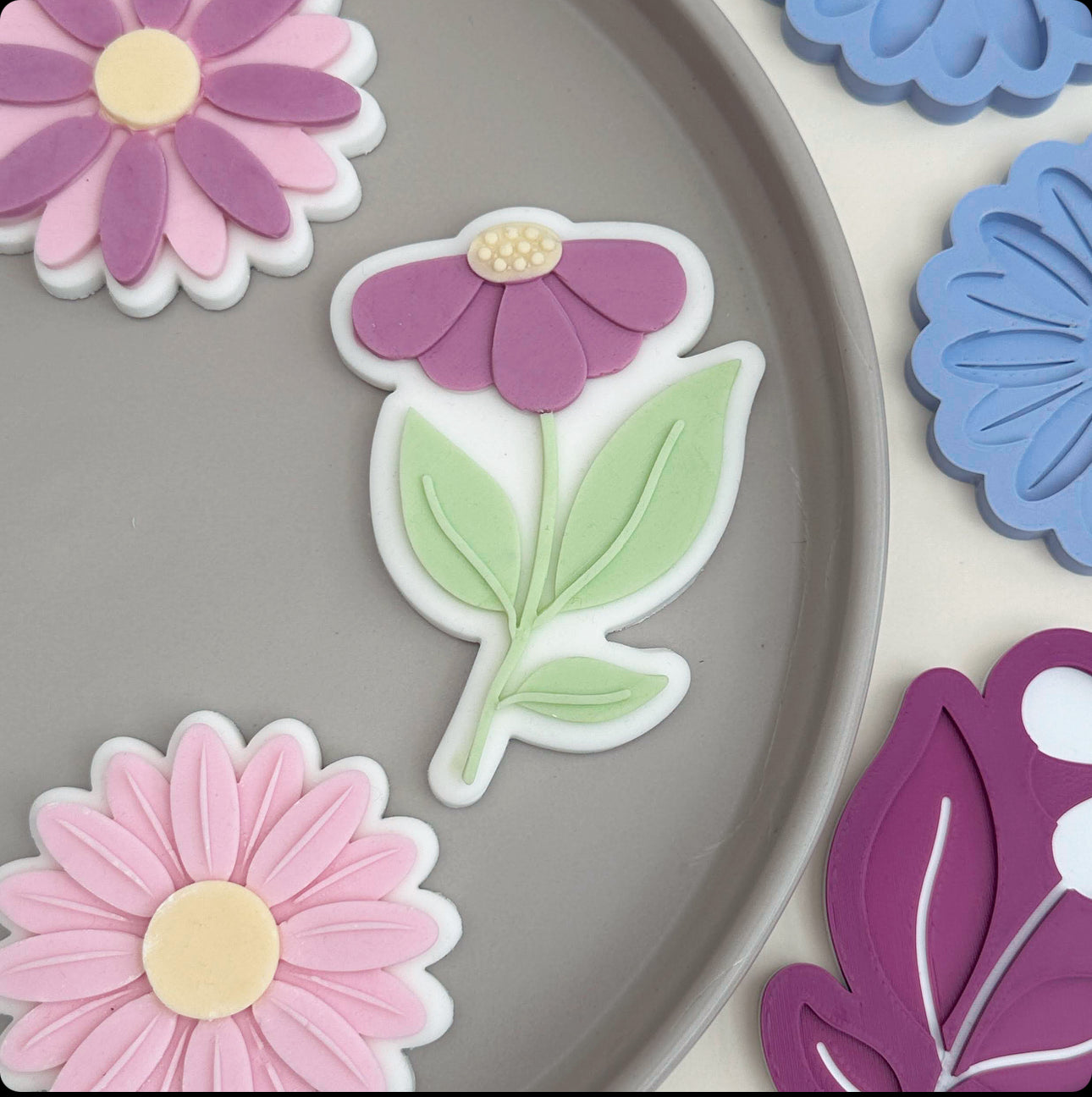 Flower - PLA embosser and matching cutter image 1
