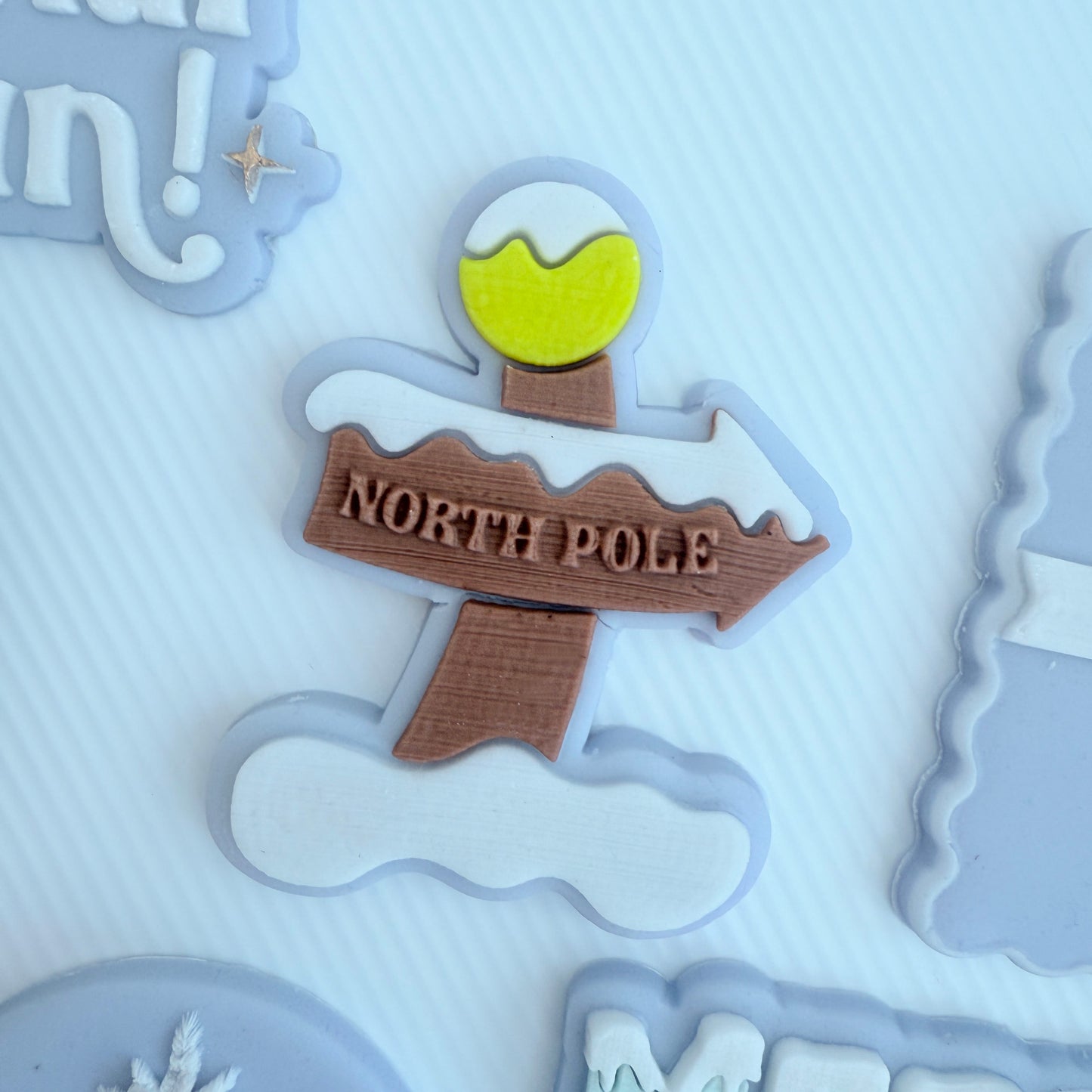 North Pole sign image 1