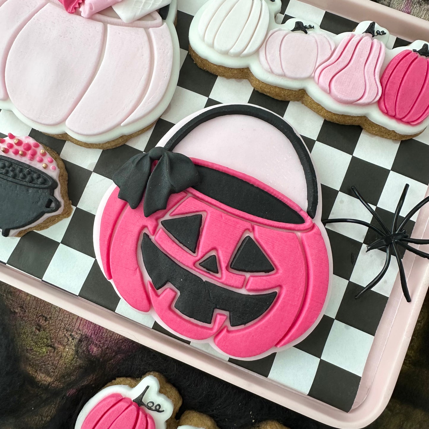 Treat basket image 2