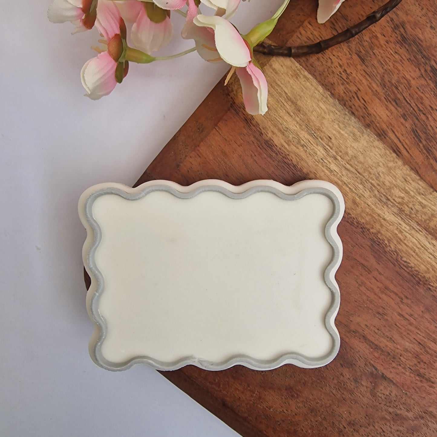 Rectangle Wavy Biscuit frame -  Deboss and Cutter image 1