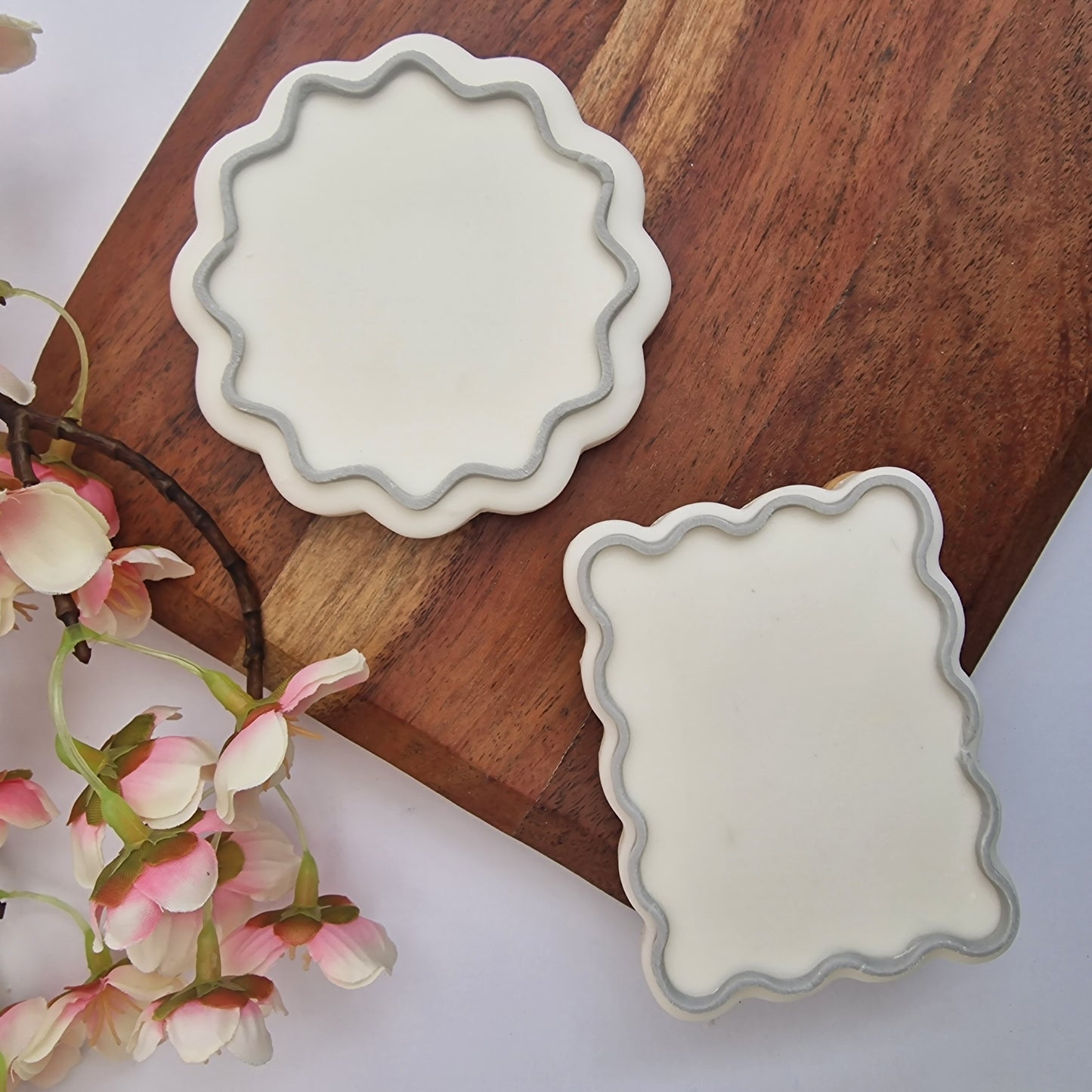 Rectangle Wavy Biscuit frame -  Deboss and Cutter image 2