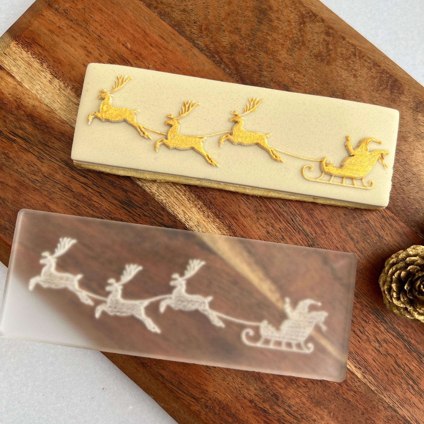 Christmas - Santa on sleigh image 2