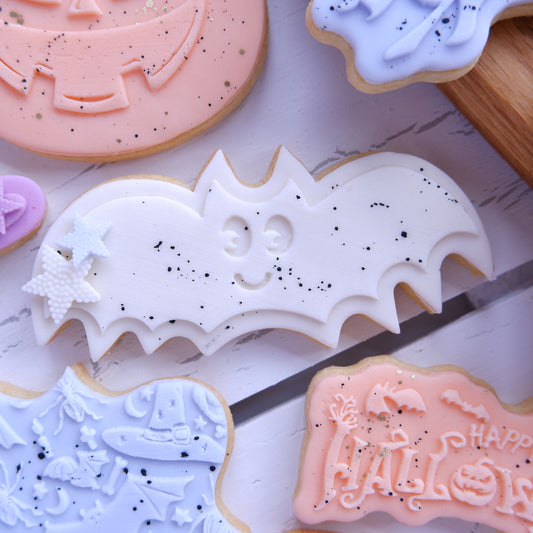 HALLOWEEN - Cute Bat - Deboss & Matching Cutter image 0