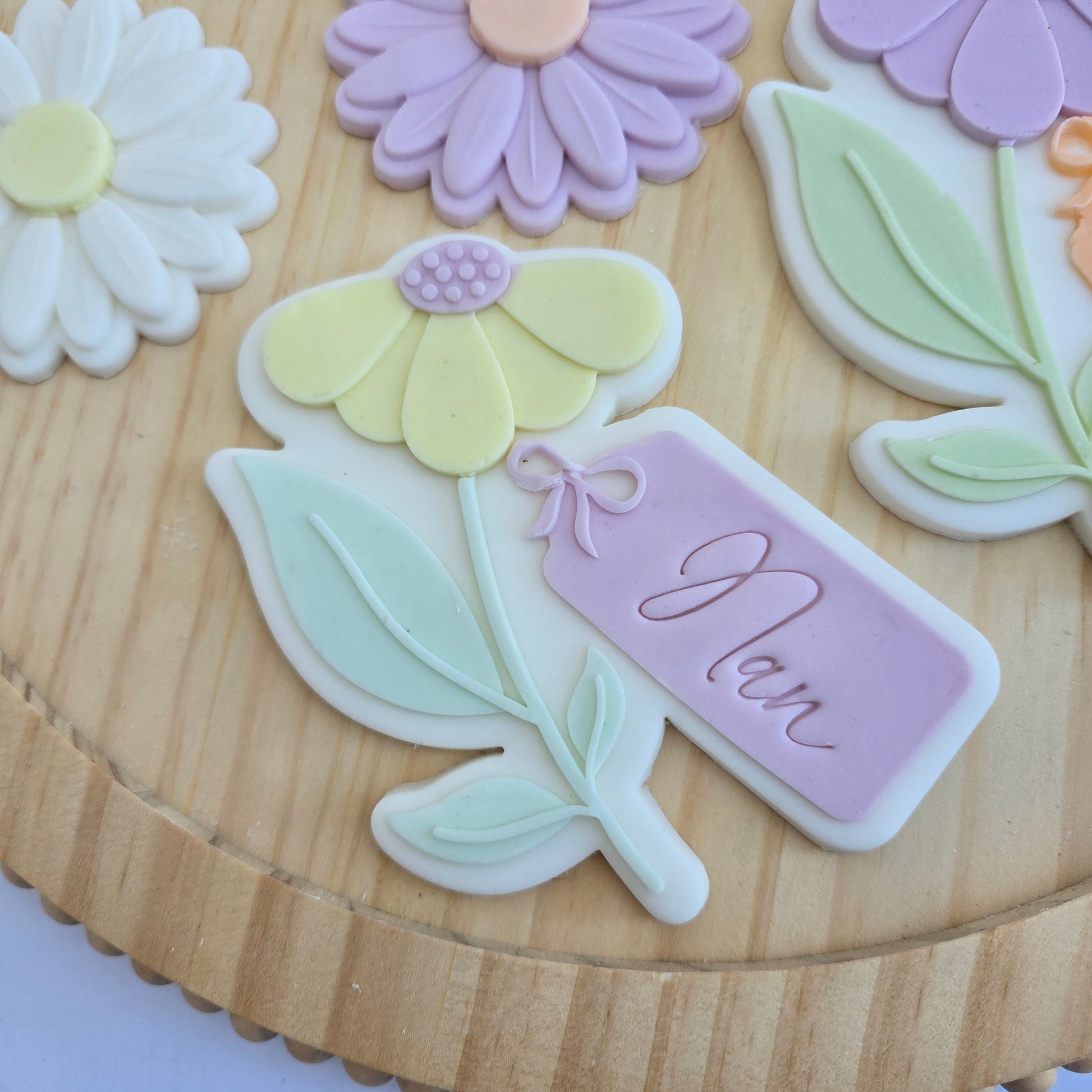 Daisy with a blank tag  - PLA embosser and matching cutter image 4