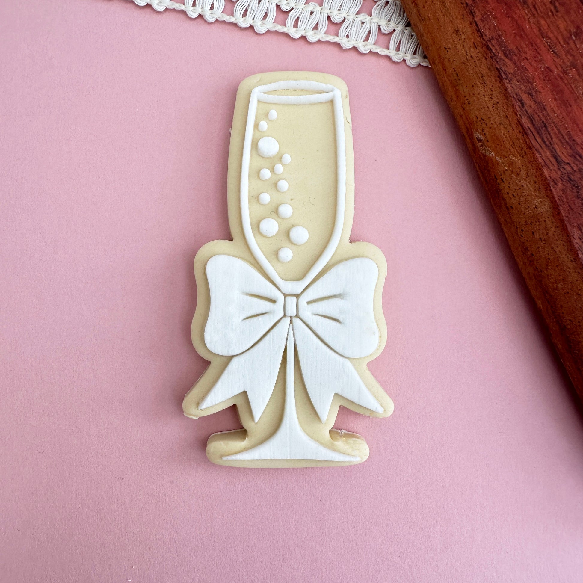 Champagne glass DeBoss & Cutter image 0