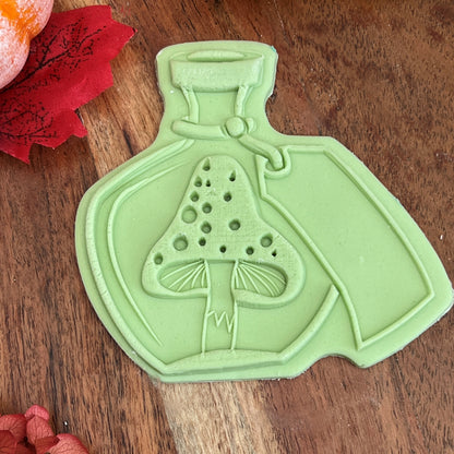 HALLOWEEN -Potion Bottle 2 - Deboss & Matching Cutter image 1