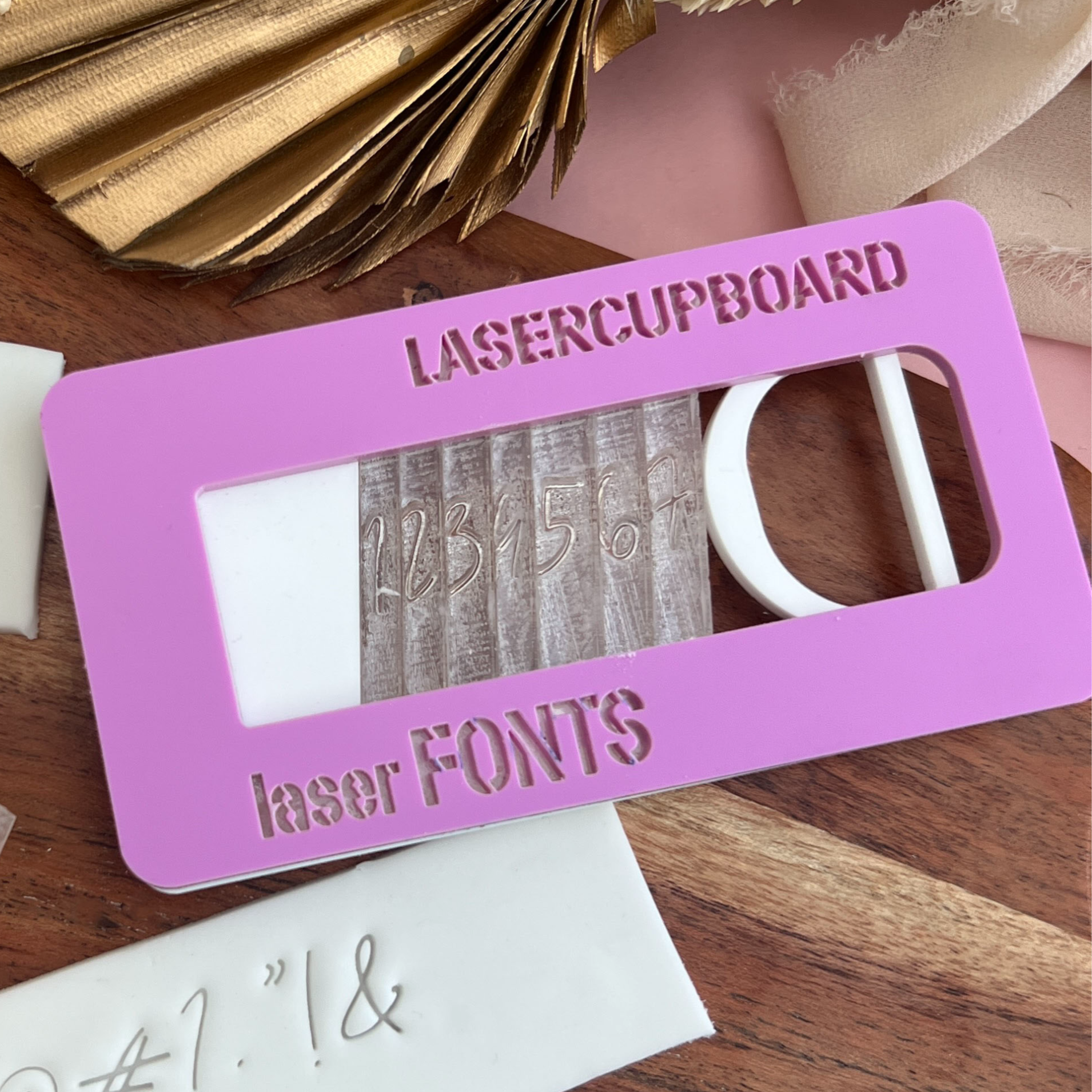 Font Rail - ONLY image 0